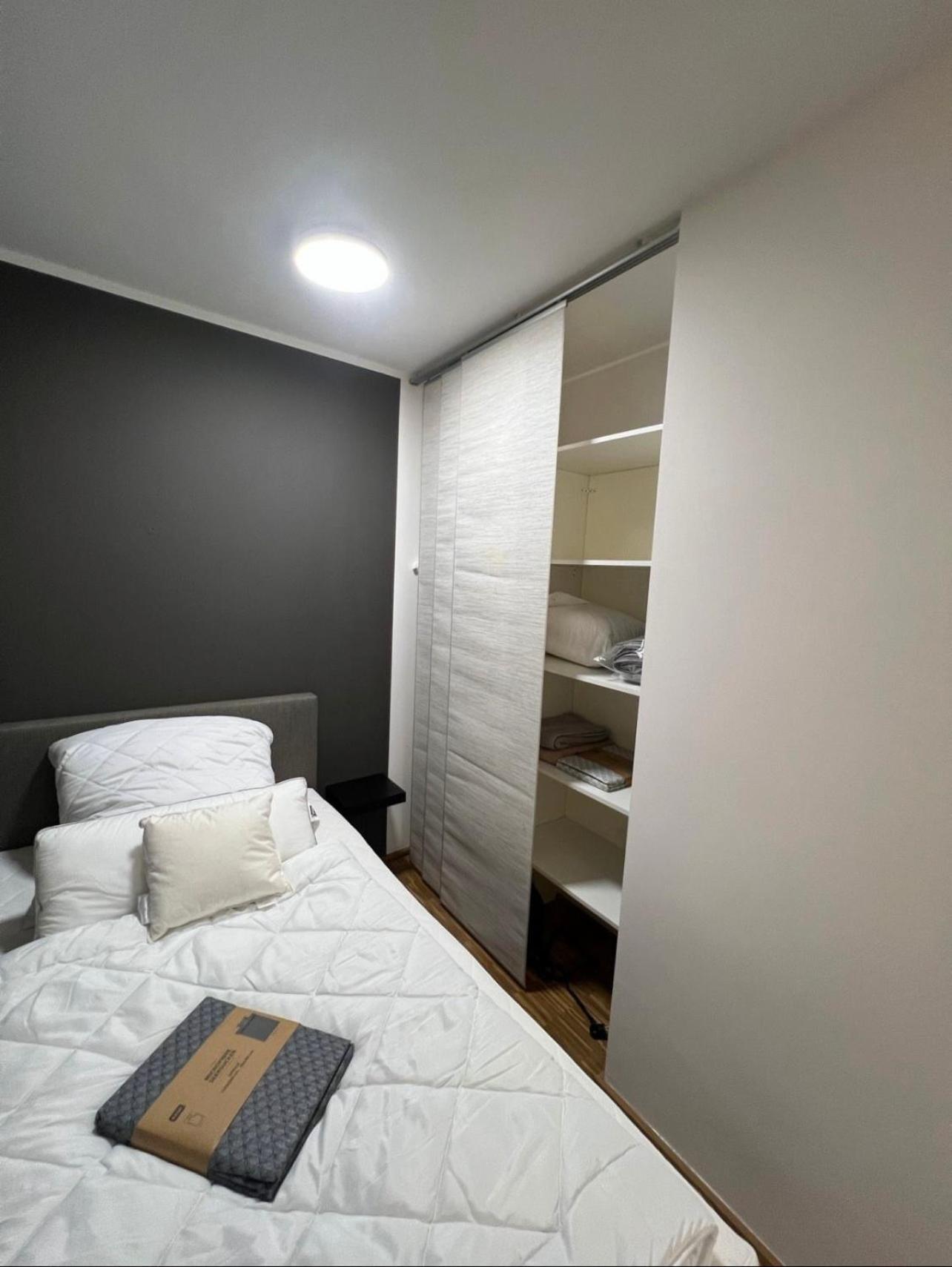 Medienhafen Apartment Direkt Am Zentrum Düsseldorf Eksteriør bilde